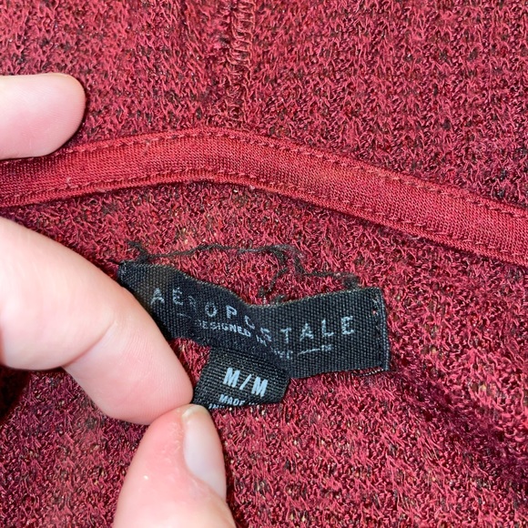 Dark red Aeropostale long sleeve with hood - Picture 2 of 2
